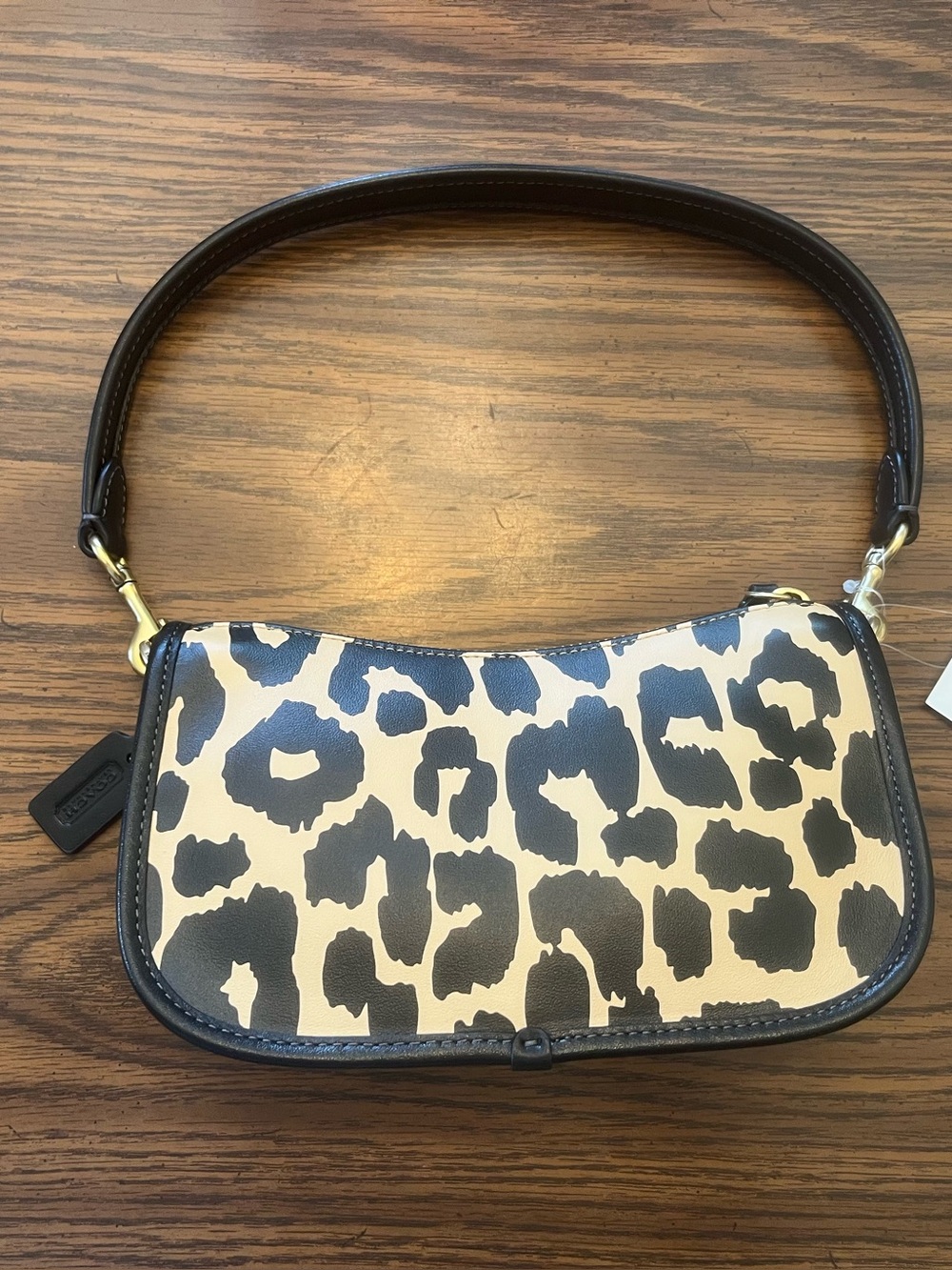 NWT Coach Leopard Print Swinger 20 Crossbody Shoulder Bag with Gold Hardware - Picture 3 of 5